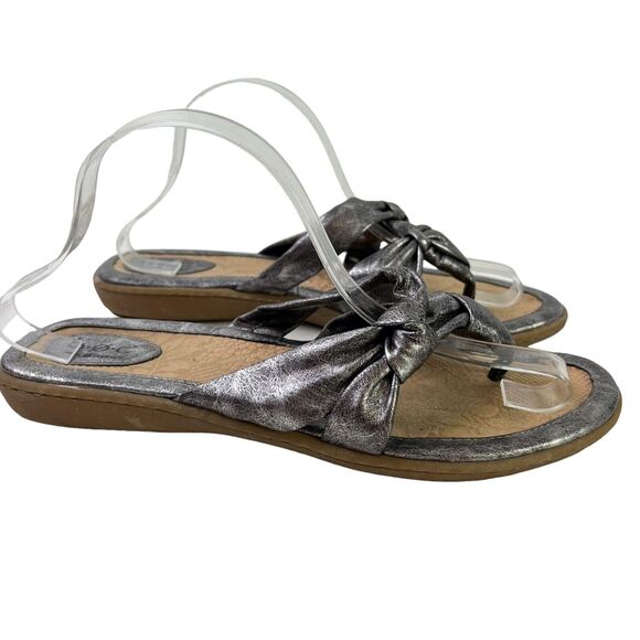 Boc Born Concept Silver Metallic Thongs Slides Sandals Flats Slip On Shoes sz 11 - Picture 1 of 16
